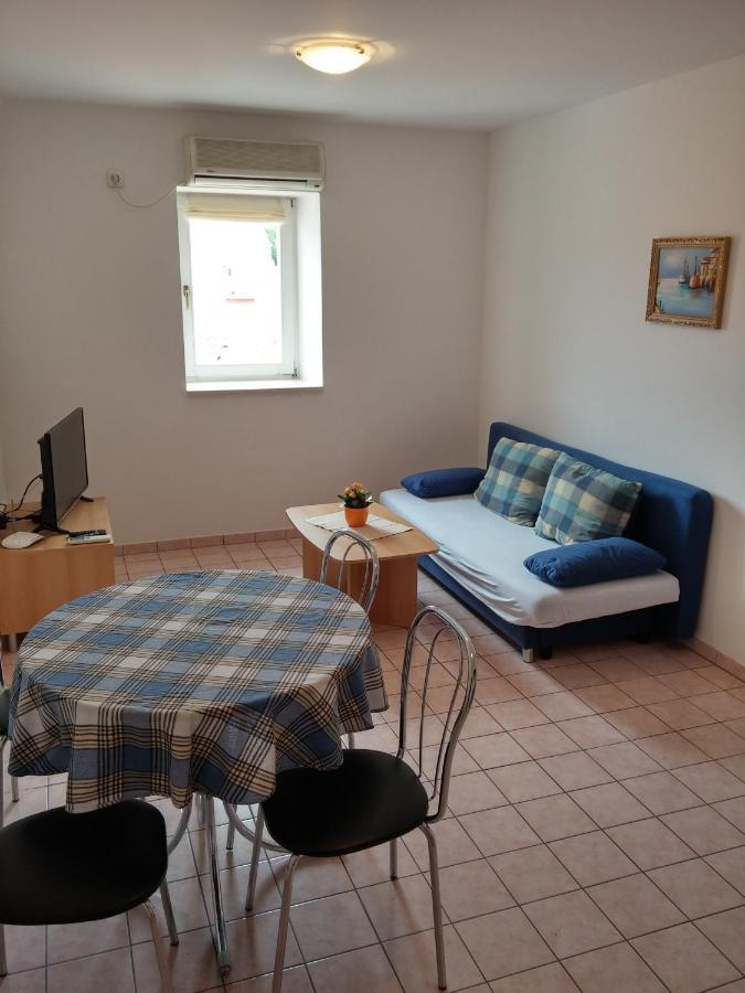 Apartments Bellus Mare マリ・ロシニュ エクステリア 写真