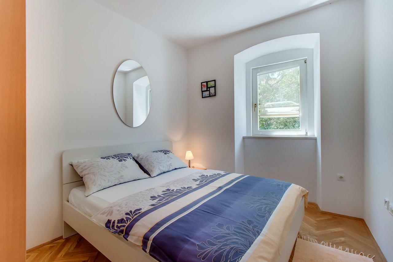 Apartments Bellus Mare マリ・ロシニュ エクステリア 写真