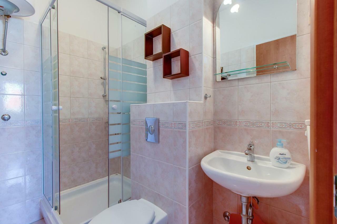 Apartments Bellus Mare マリ・ロシニュ エクステリア 写真