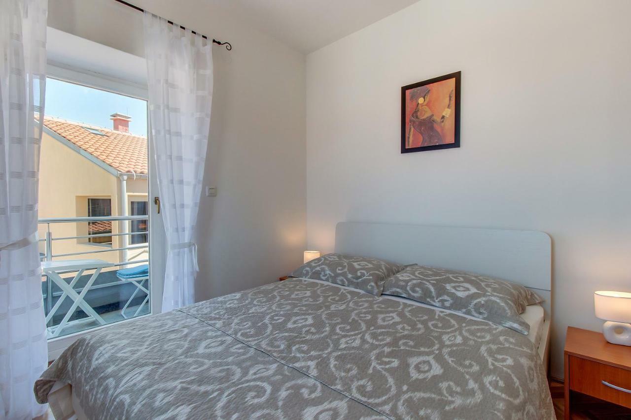 Apartments Bellus Mare マリ・ロシニュ エクステリア 写真